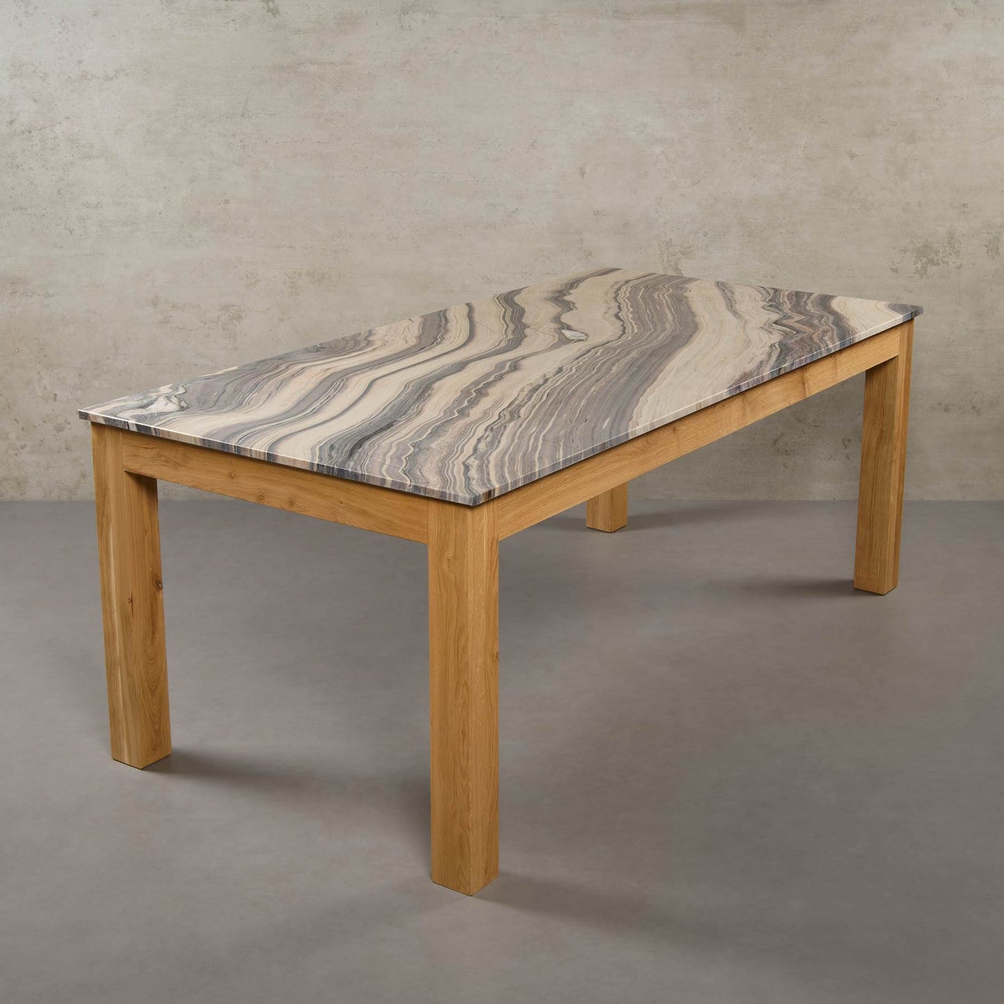 Valencia Exclusive Line