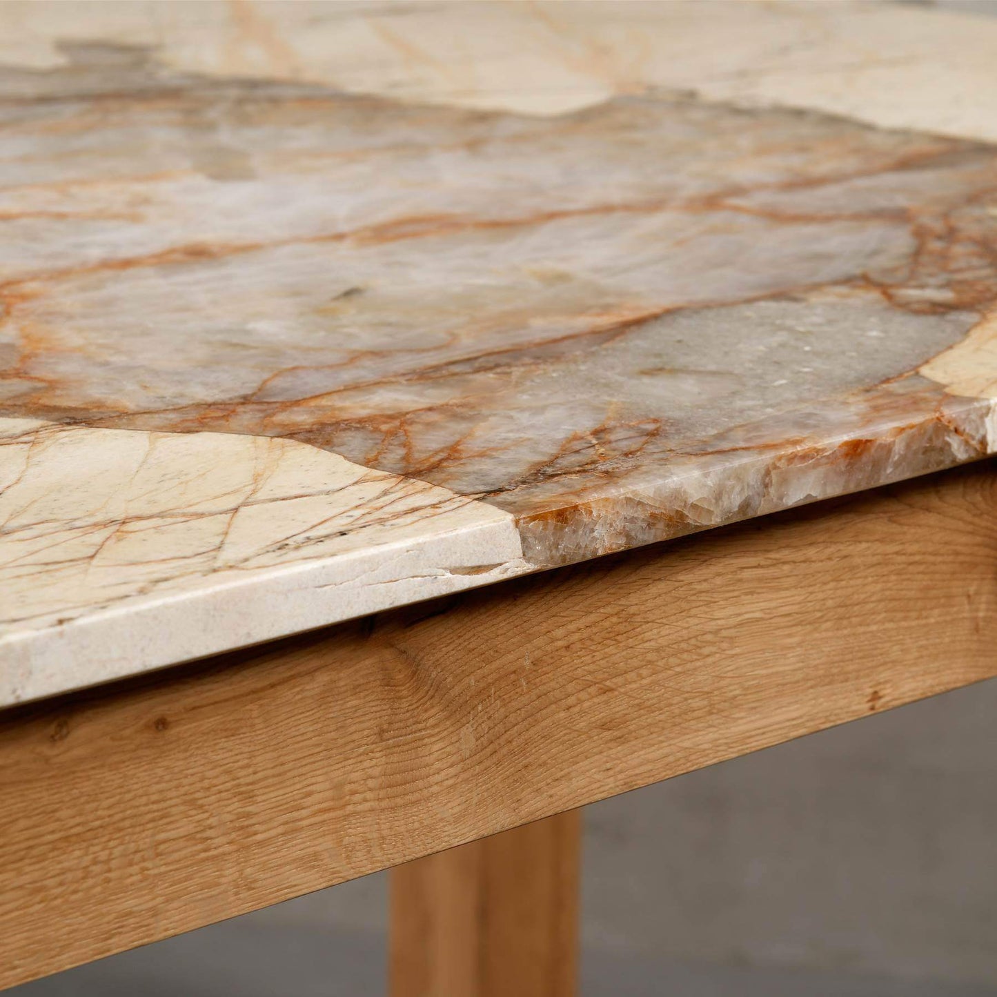 Valencia Exclusive Line