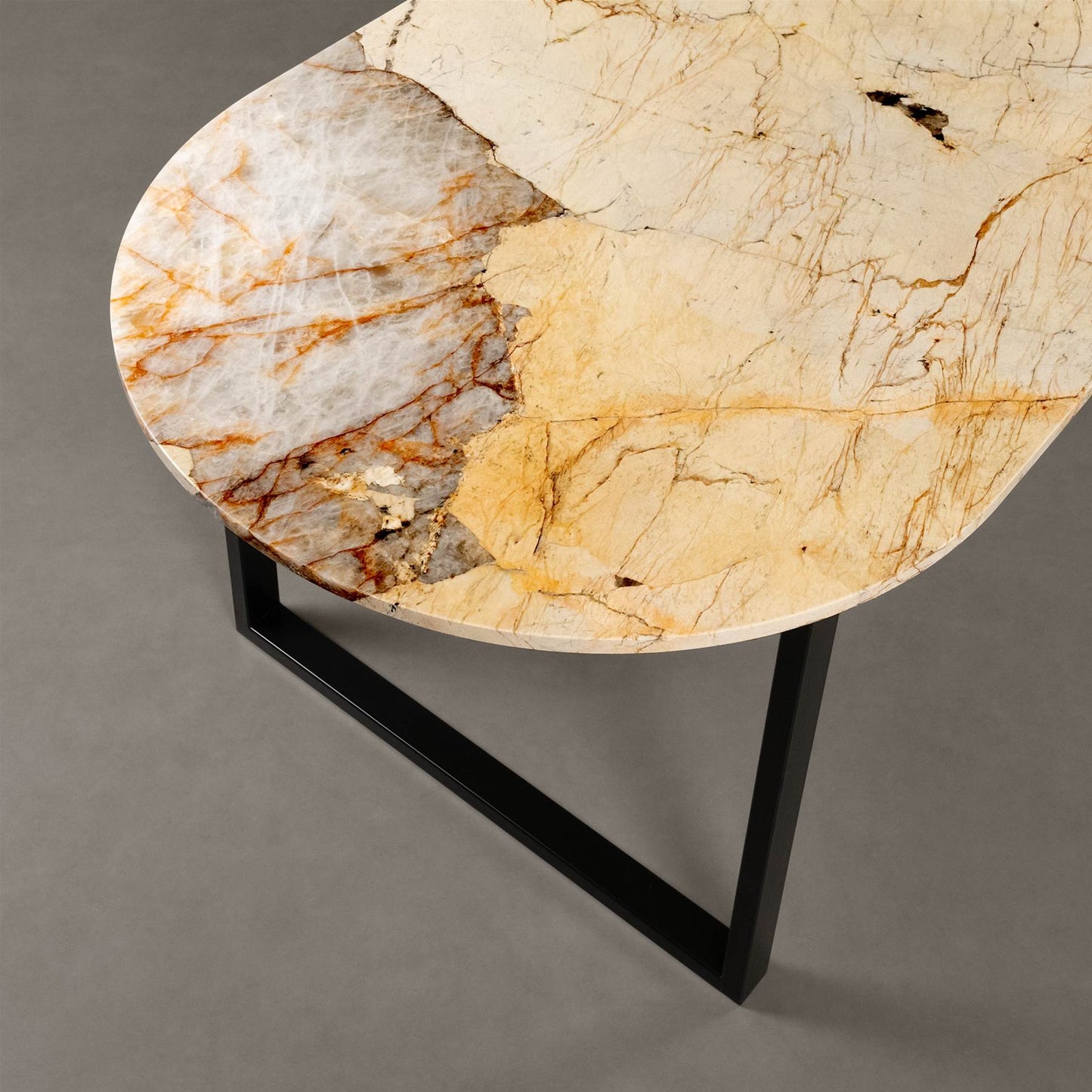 BERGEN oval Exclusive Line