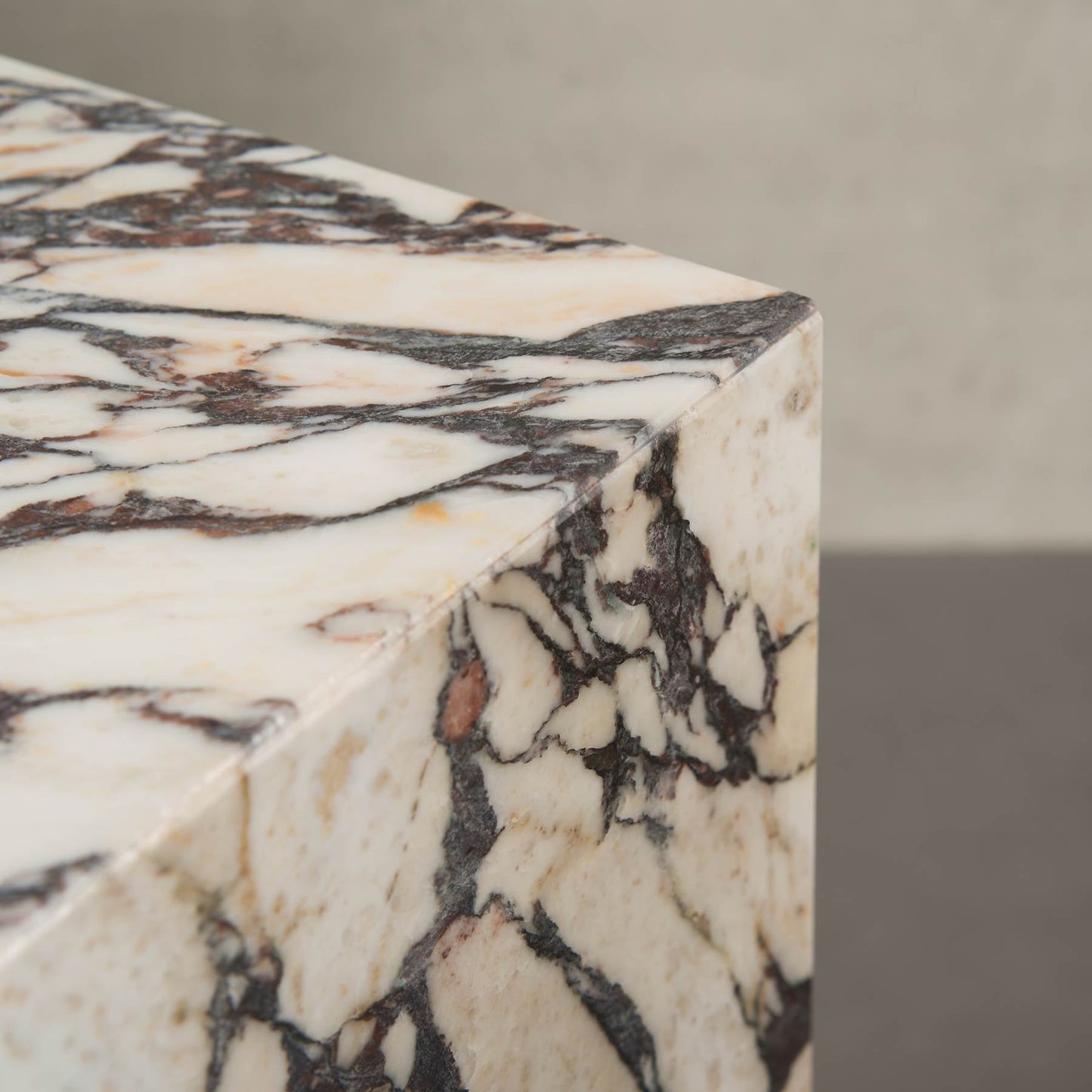 New York Exclusive Line