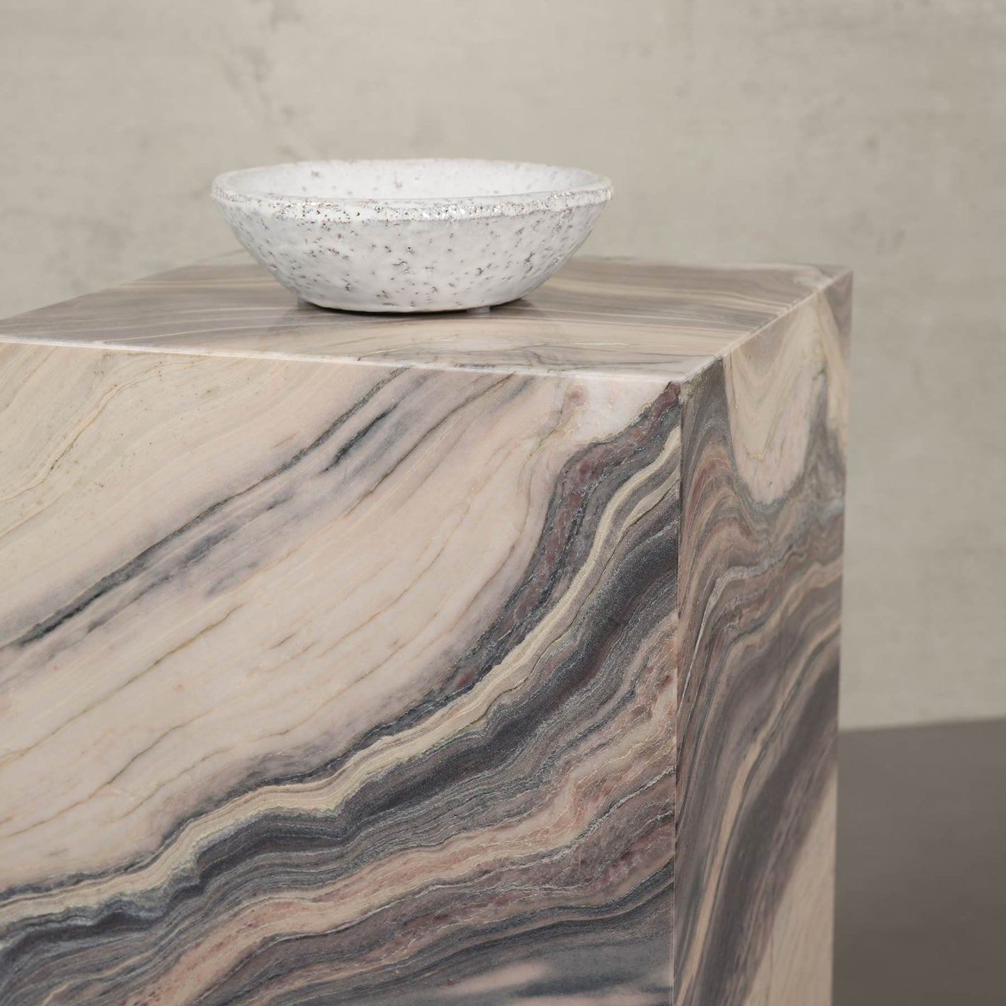 New York Exclusive Line