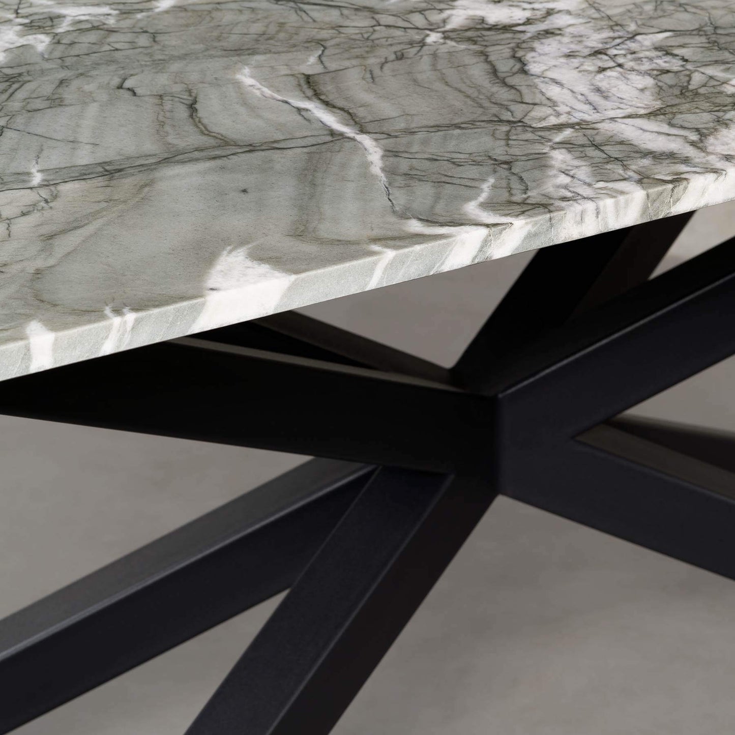 Spider Outdoor Esstisch